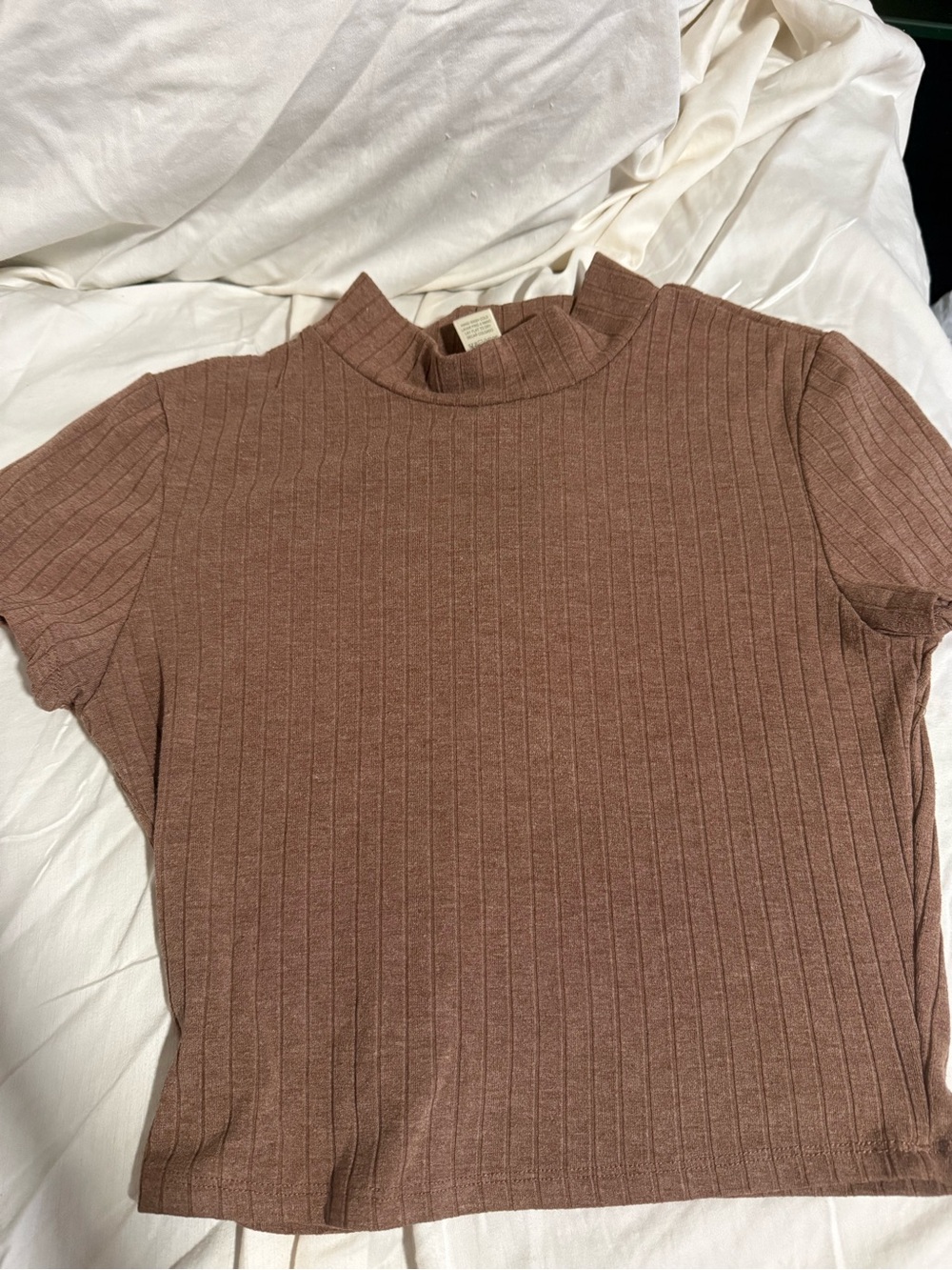 Ribbed Mock Neck Short Sleeve Top - Brown